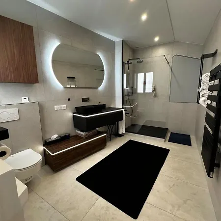 Family Designer House In The Heart Of Montparnasse