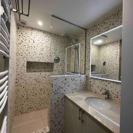 Family Designer House In The Heart Of Montparnasse Holiday home *